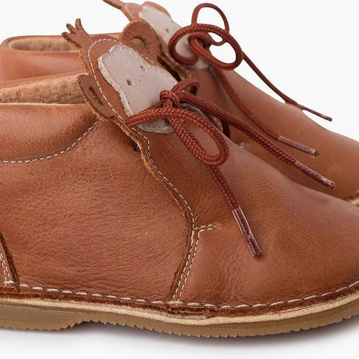 Botas<Pisamonas Botita Piel Cordones Cara Monito