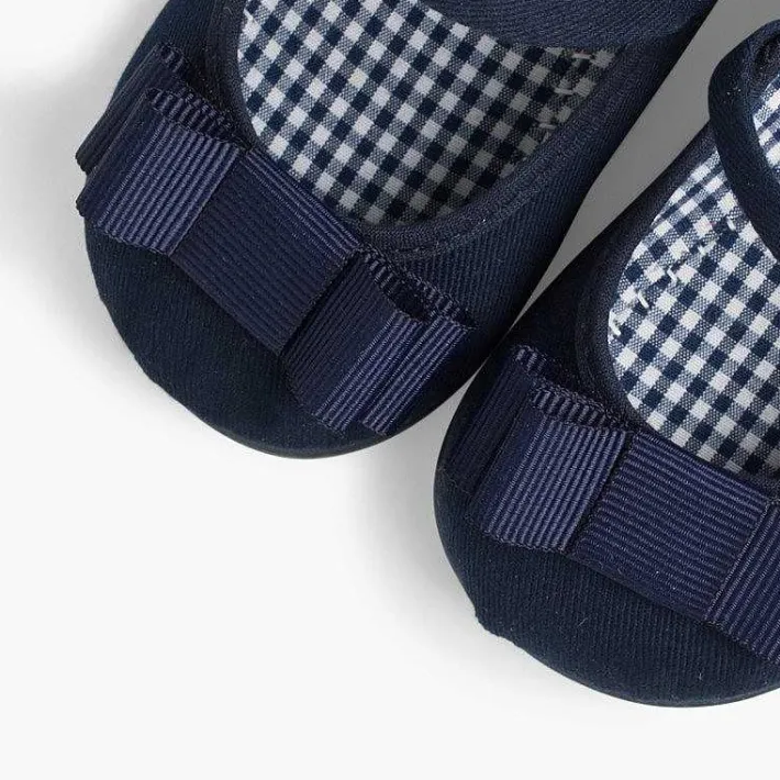 Merceditas Niña<Pisamonas Mercedita Lona Lazo Zapatero